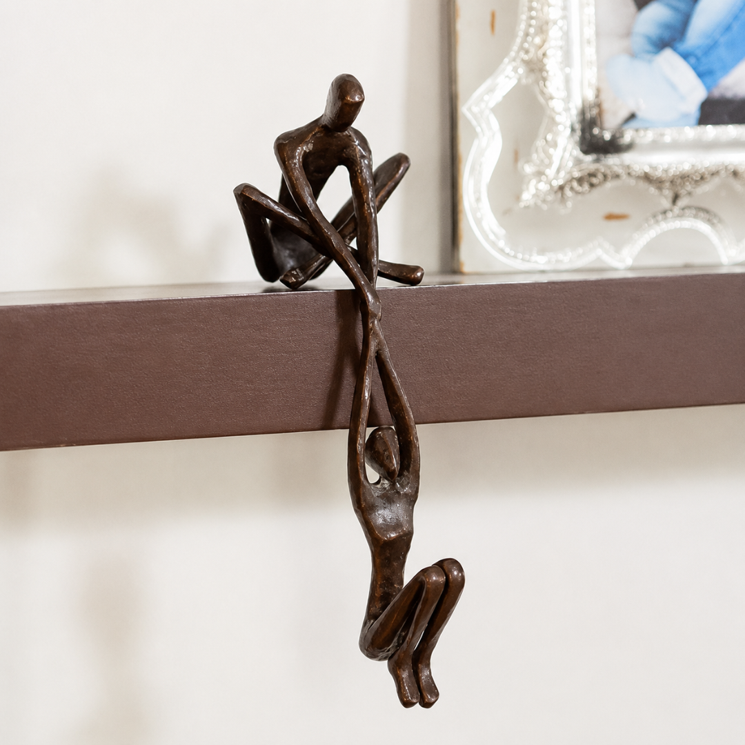Dancing Couple Resin Statue – Man Lifting Woman Romantic Sculpture Decor