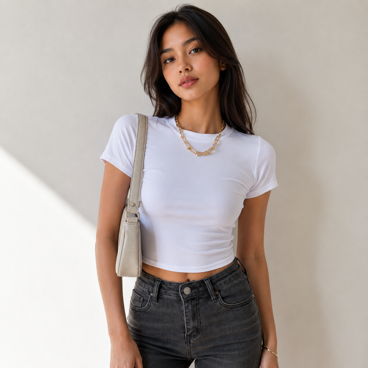 Women’s Black Crop Top Short Sleeve Fitted T-Shirt   | Casual Basic Tee| Slim Cotton-Look Top| Summer Everyday Outfit