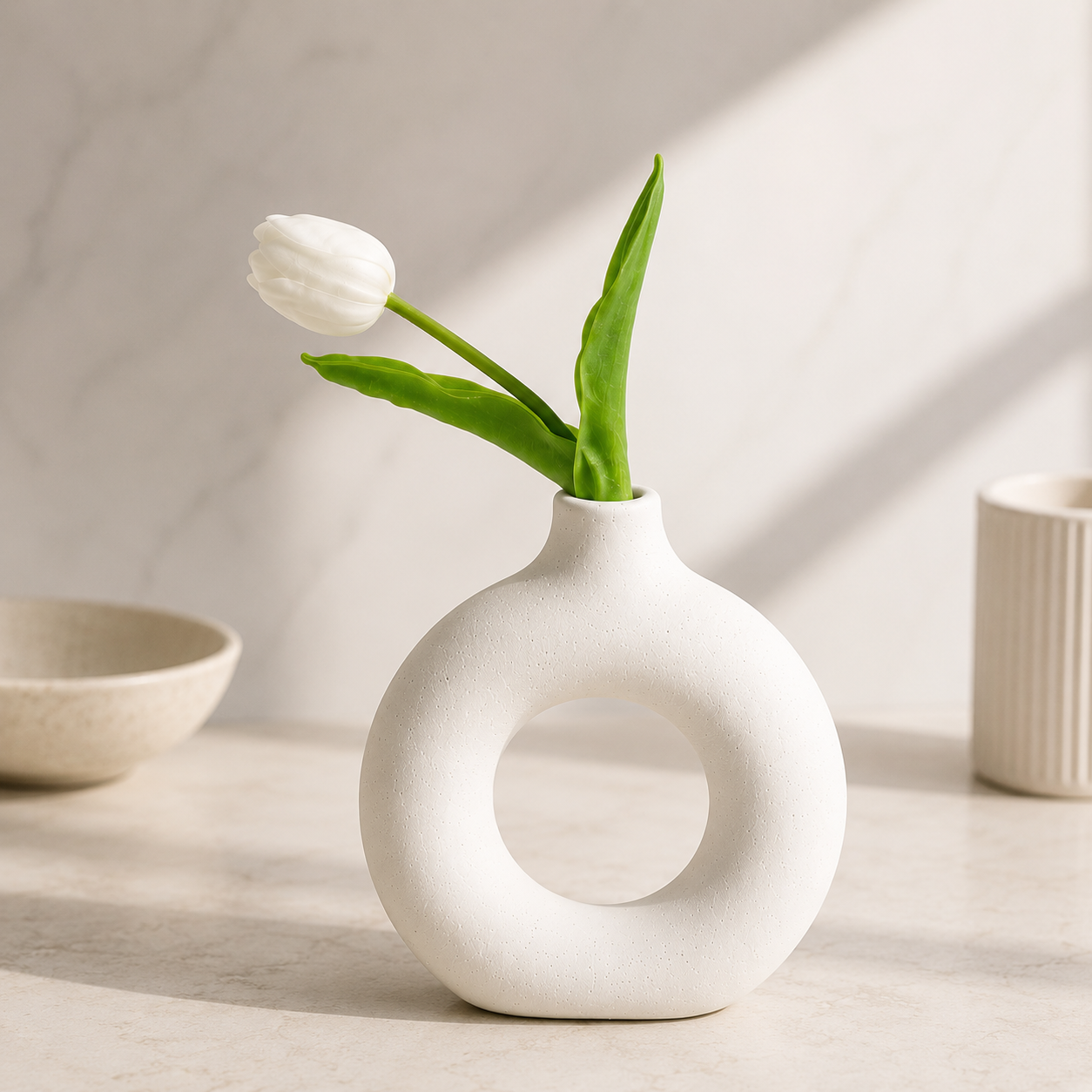 Modern Donut Vase Minimalist Nordic Decor Resin Flower Vase Contemporary Home Accent