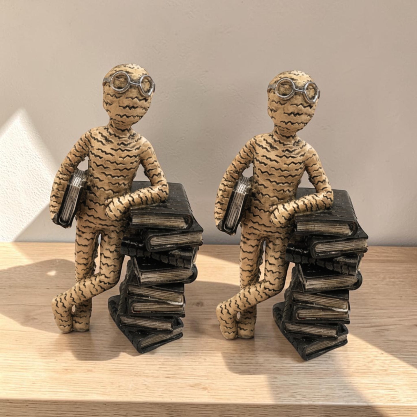 Abstract Reader Book Statue | Modern Resin Figurine Home Decor