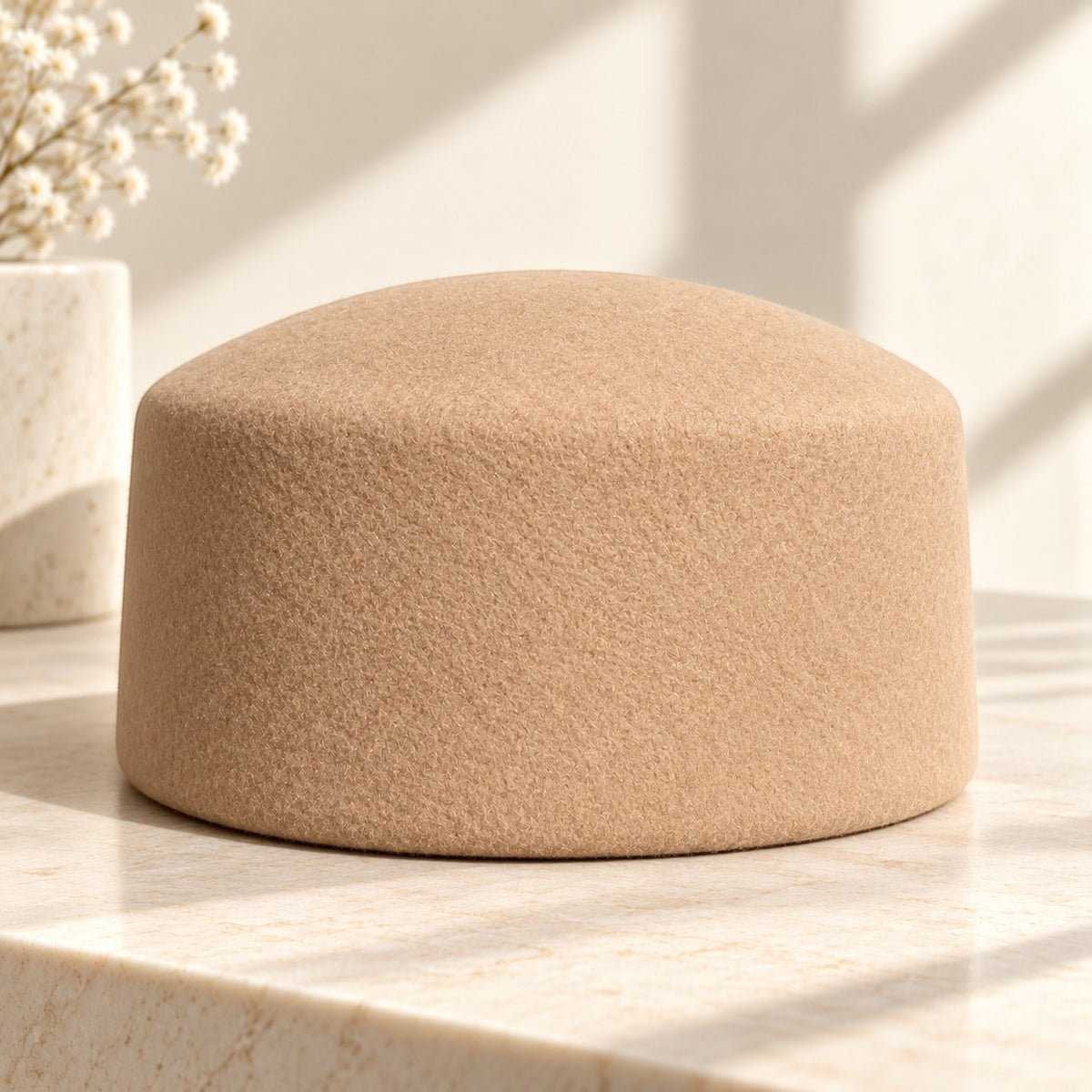 Women's Felt Pillbox Hat, Minimalist Vintage Round Top Hat, Elegant Korean Style Hat for Dresses, Coats & Chic Outfits