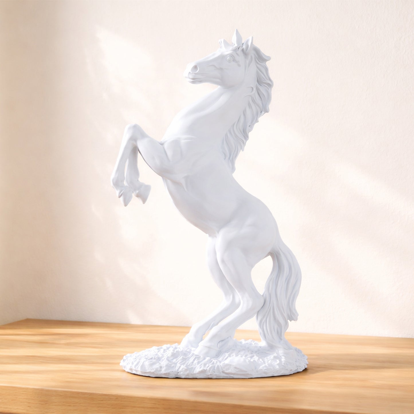 Resin Horse Statue Home Decor / Modern Interior Sculpture